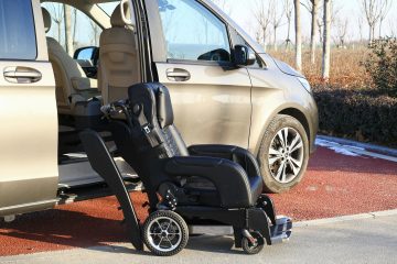 Un fauteuil roulant électrique pliable pour retrouver autonomie et qualité de vie